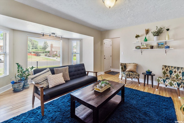 692 W 3500 S, Bountiful, UT 84010 — photo 6