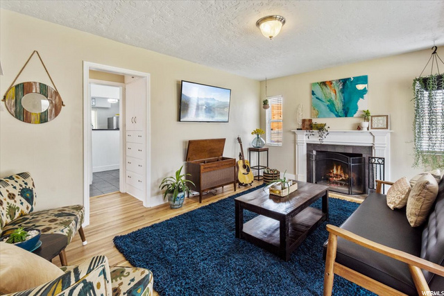 692 W 3500 S, Bountiful, UT 84010 — photo 4