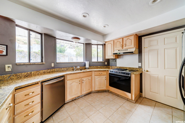 1908 E Viscounti Dr S, Sandy, UT 84093 — photo 9
