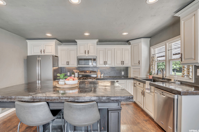 155 S 300 E, Kaysville, UT 84037 — photo 11