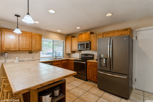 2067 W 4750 S, Roy, UT 84067 — photo 6