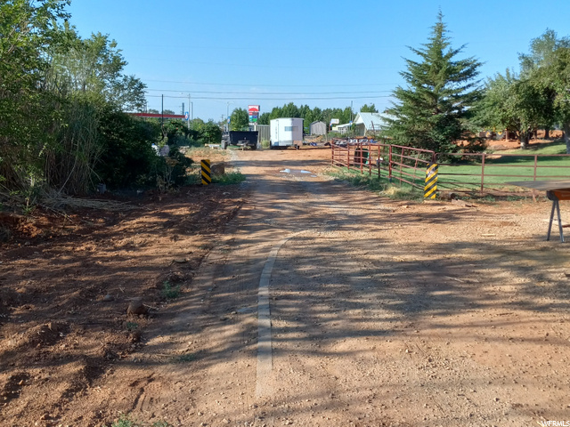 260 E 200 N, Blanding, UT 84511 — photo 8