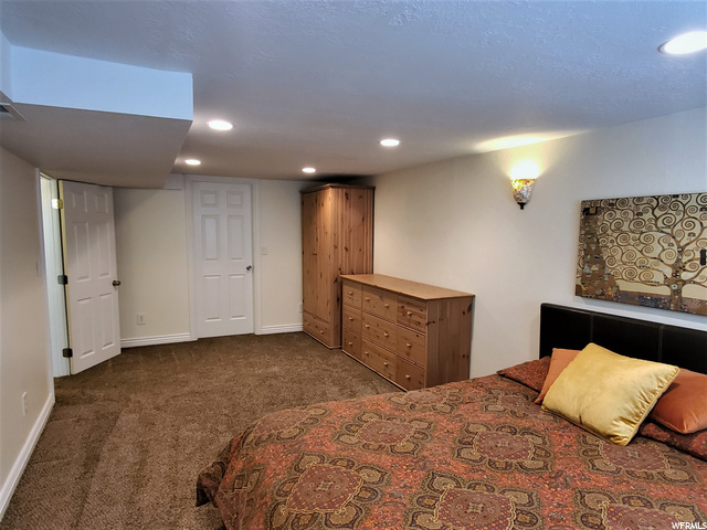 Looking Toward The Walk-in Closet