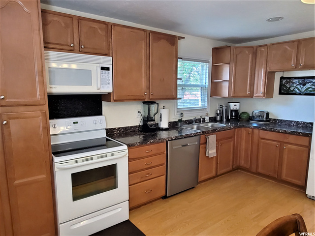 Lots of Cupboards