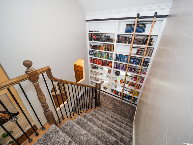 New Custom Shelving