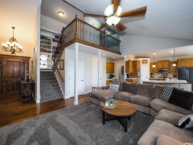 Great Room/Living Room w/Bonus Loft