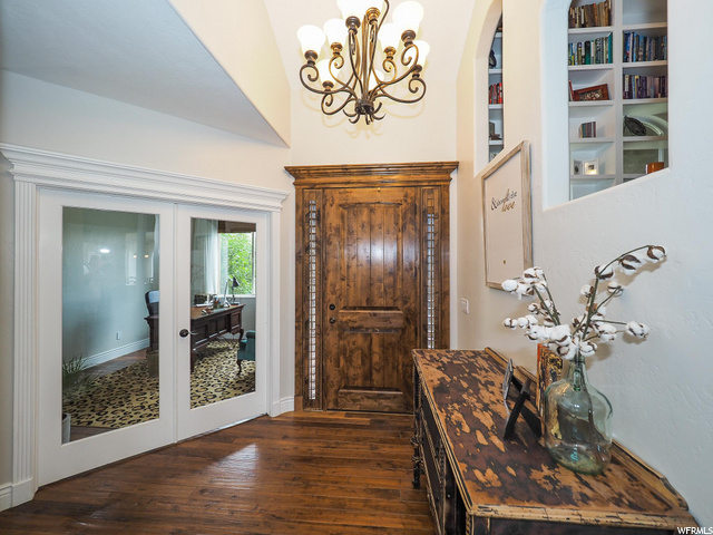Entry Upstairs