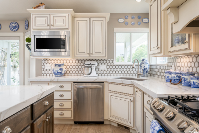 475 S Willow Pine Ln, Layton, UT 84041 — photo 11