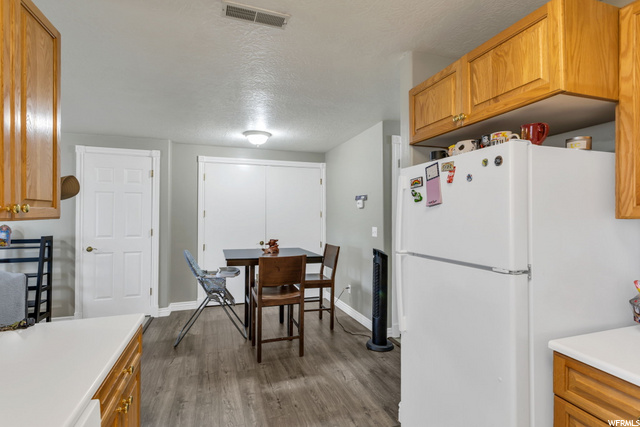 Kitchen /Dining