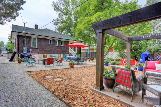 141 E Center St, Springville, UT 84663 — photo 9