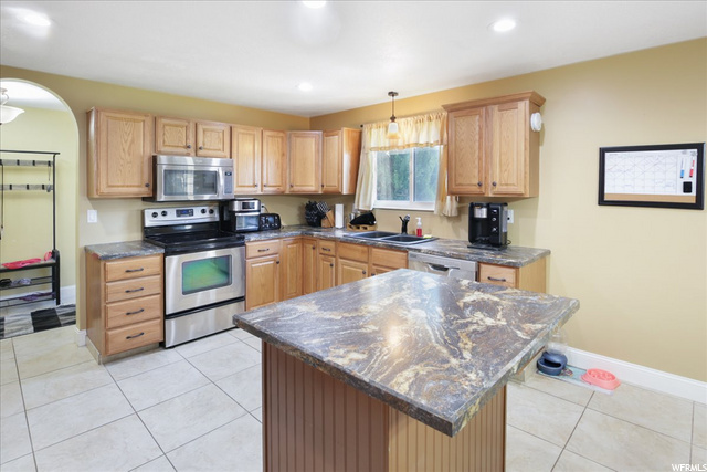 2562 E 1930 N, Layton, UT 84040 — photo 4