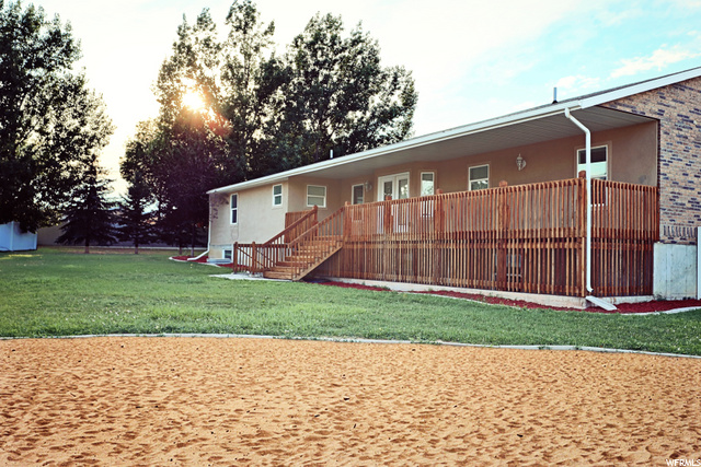 PLAY AREA or FIRE PIT