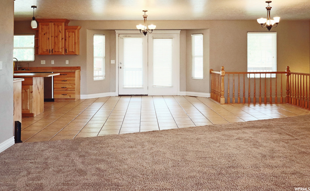 INFORMAL DINING ROOM
