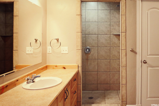 MASTER SHOWER