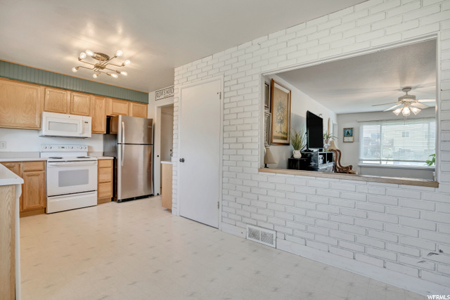 552 E 250 N, Bountiful, UT 84010 — photo 9