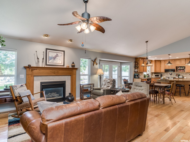 6854 S 1600 E, Uintah, UT 84405 — photo 6