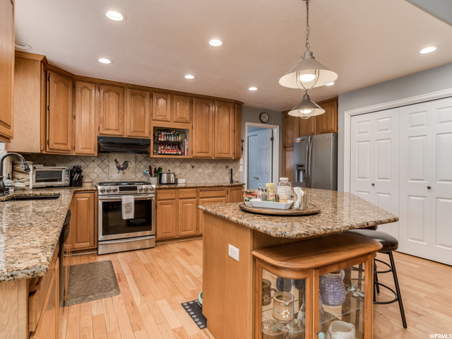 6854 S 1600 E, Uintah, UT 84405 — photo 9