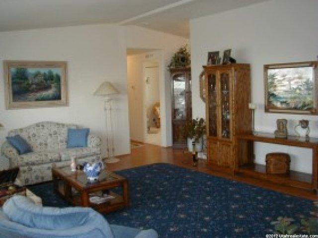 225 E Pellimore 560 N, North Salt Lake, UT 84054 — photo 8