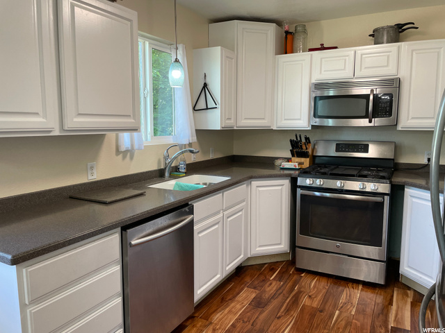 365 E Center St, Hyde Park, UT 84318 — photo 5