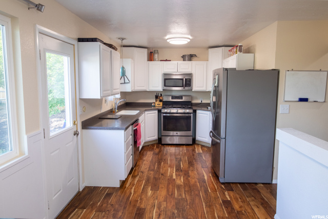 365 E Center St, Hyde Park, UT 84318 — photo 3