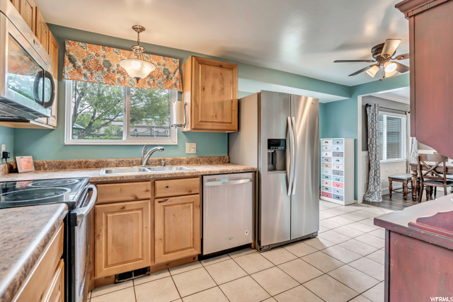 10567 S Crocus St E, Sandy, UT 84094 — photo 7