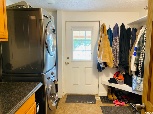mud room
