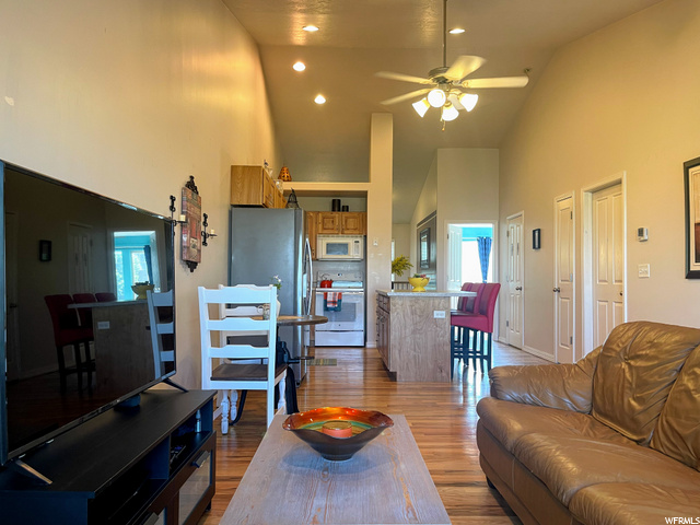 1831 Pages Pl, Bountiful, UT 84010 — photo 11