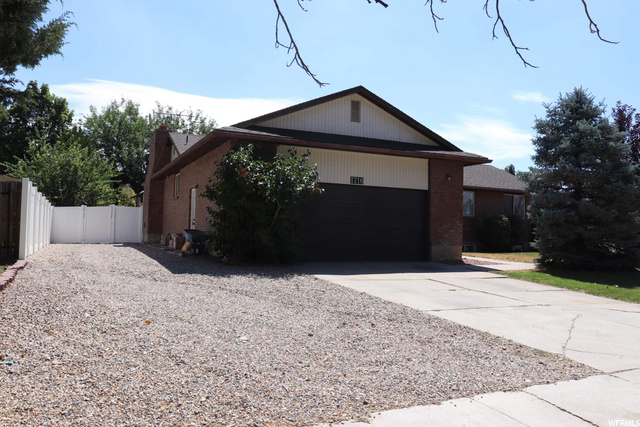 1716 N 1300 W, Clinton, UT 84015 — photo 2