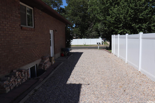 1716 N 1300 W, Clinton, UT 84015 — photo 5