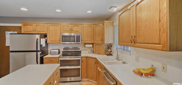 683 E 100 N, Bountiful, UT 84010 — photo 12