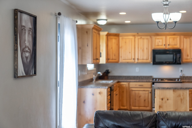 535 N 600 E, Smithfield, UT 84335 — photo 9