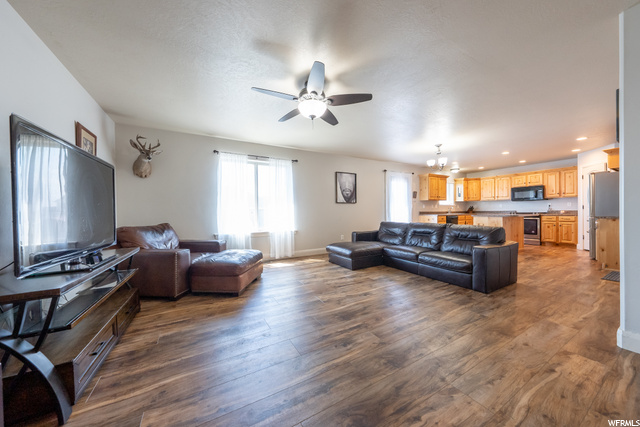 535 N 600 E, Smithfield, UT 84335 — photo 8