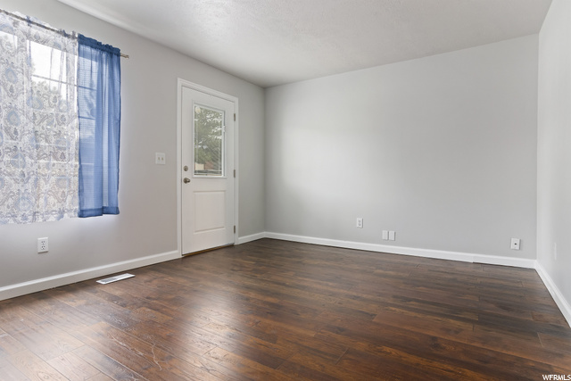 654 E 8100 S, Sandy, UT 84070 — photo 3