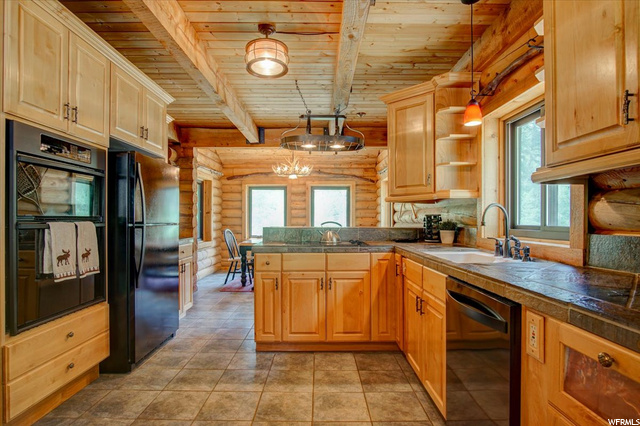 2334 S Pine Meadow Dr, Wanship, UT 84017 — photo 8