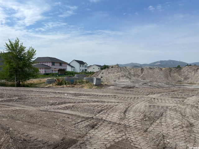649 W 85 S, Hyrum, UT 84319 — photo 5