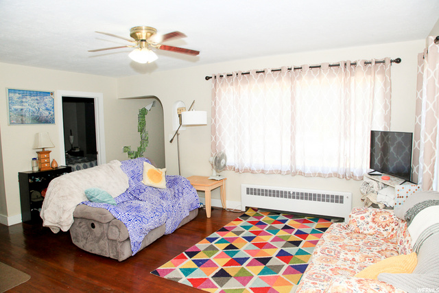 Spacious living room with lots of light!