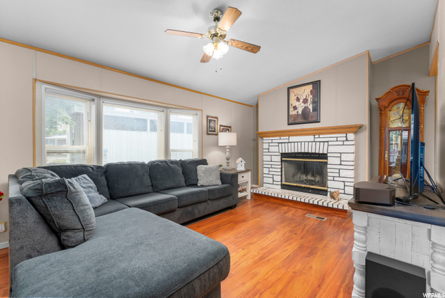 Rare unit with a fireplace