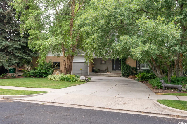 2524 E Chalet Rd S, Sandy, UT 84093 — photo 4