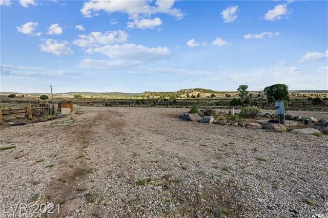 #3, Hatch, UT 84735 — photo 11