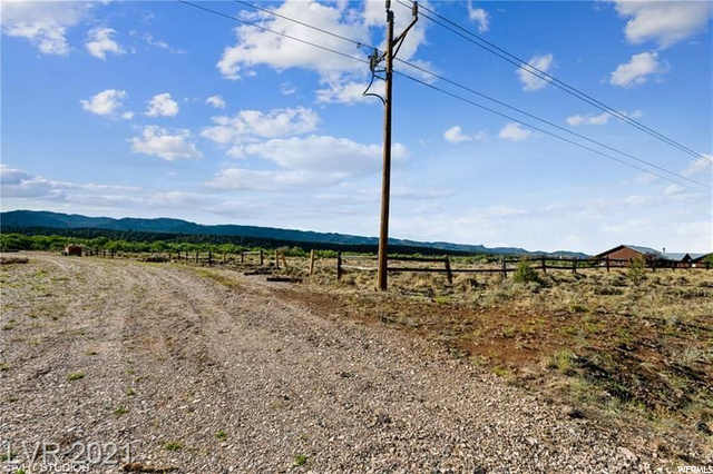 #5, Hatch, UT 84735 — photo 8