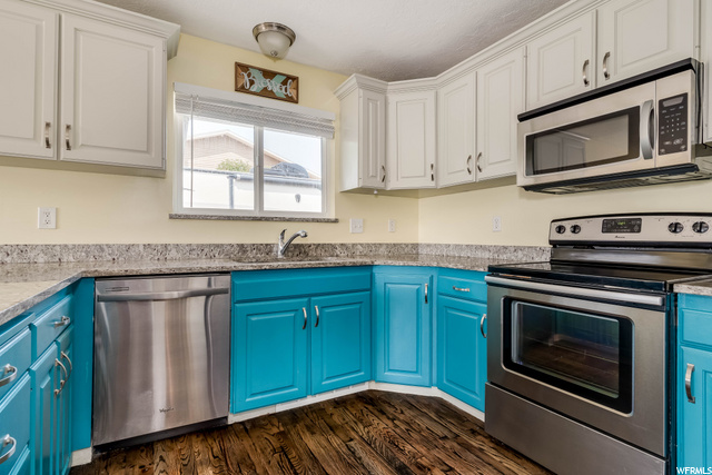 2294 E Sunset Dr, Layton, UT 84040 — photo 10