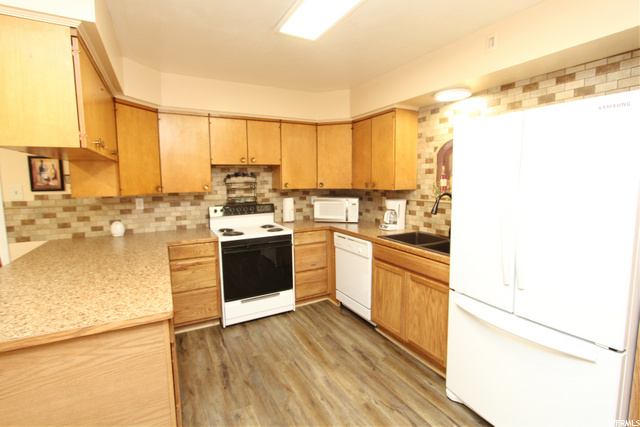 201 Center St, McCammon, ID 83250 — photo 7