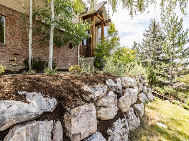 420 Canyon Estates Dr, Bountiful, UT 84010 — photo 3