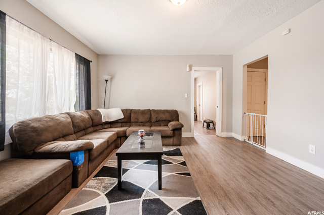 183 E Antelope Dr, Layton, UT 84041 — photo 10