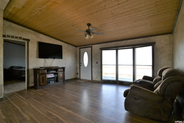 360 E 2730 N, Roosevelt, UT 84066 — photo 3