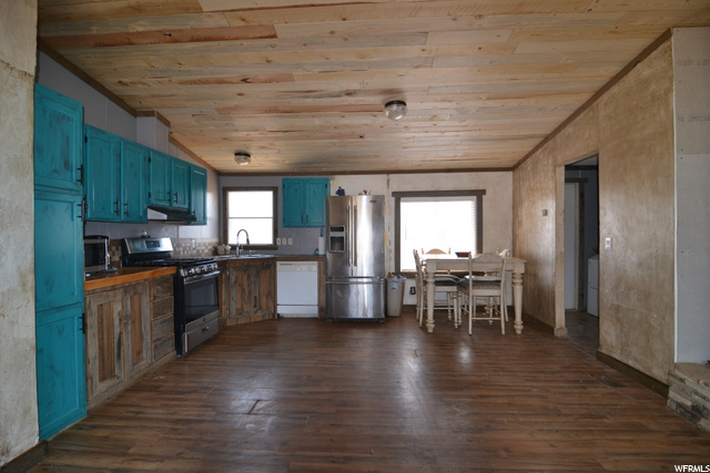 360 E 2730 N, Roosevelt, UT 84066 — photo 7