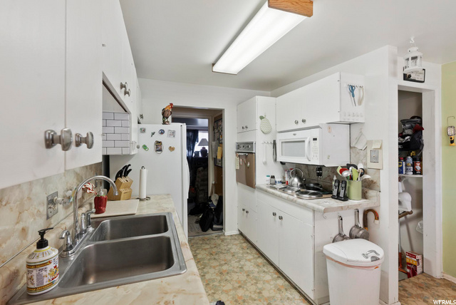 10196 S Crocus St E, Sandy, UT 84094 — photo 8