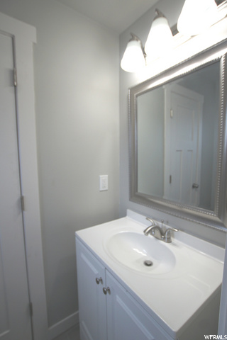 1/2 Bath-1