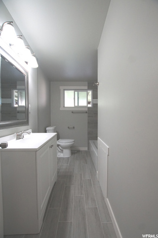Main bath-1