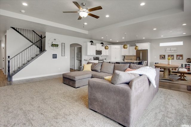 5671 S 650 E, Washington Terrace, UT 84405 — photo 9